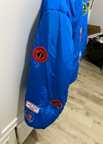 Bershka Bershka mavi şişme patch(sticker) mont