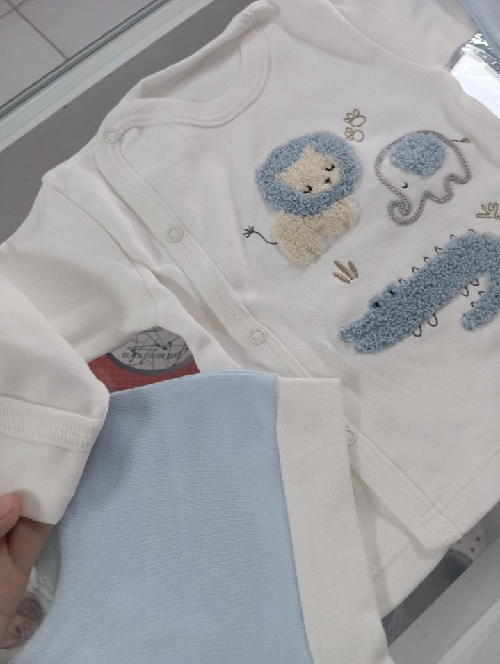 Bebek Beyaz Nakışlı Üç Parça Takım | Hastane Çıkışı - Görsel 3
