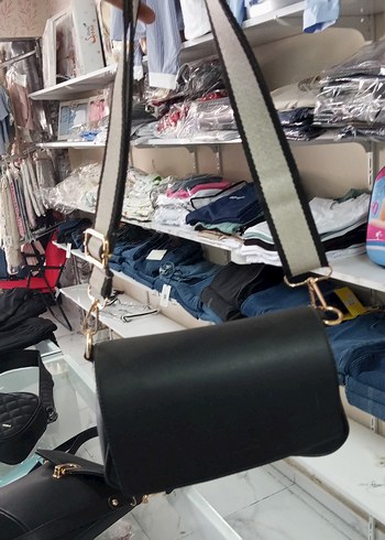 Siyah Deri Tokalı Kadın Çanta - Görsel 8