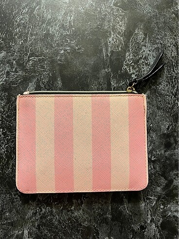 Victoria?s Secret Çanta Kartlık Charm - Görsel 2