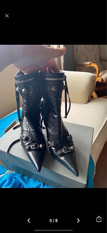 Balenciaga Balenciaga bot