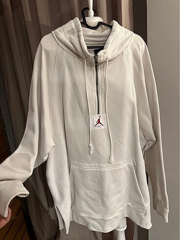 l Beden Jordan sweat
