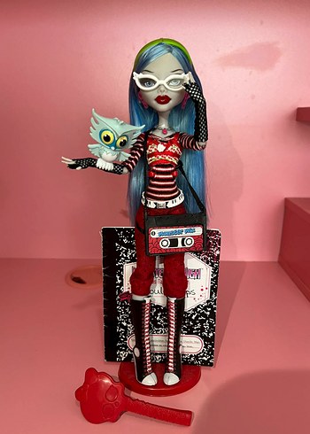 monster high ghoulia