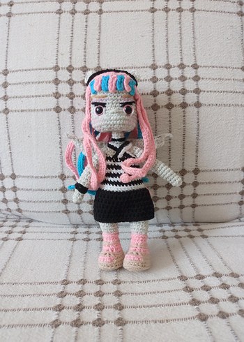 monster high amigurumi rochelle