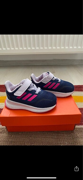 Adidas çocuk spor ayakkabı