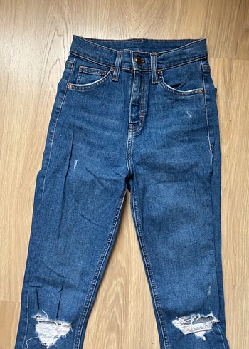 34 Beden Dizleri Yırtık Mavi Skinny Kot Pantolon