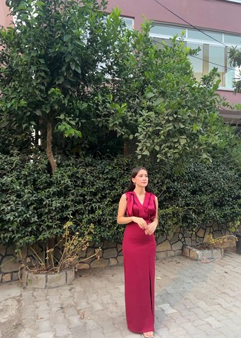 Trendyol & Milla Bordo Parlak abiye elbise
