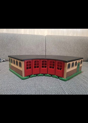 brio lokomotif garajı - Görsel 2