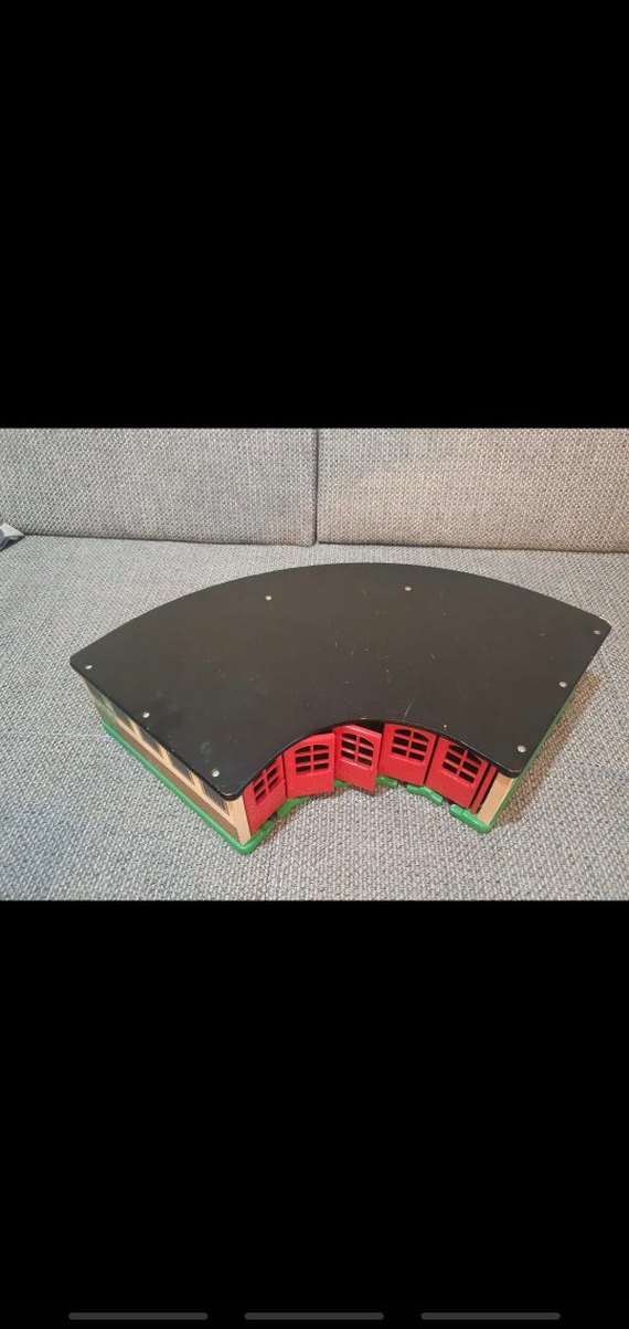 brio lokomotif garajı - Görsel 5