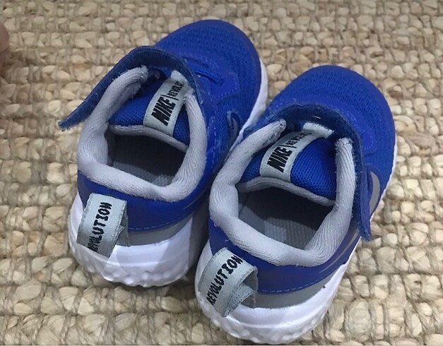 19 Beden Nike spor ayakkabı