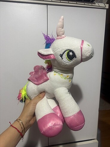 Pelus unicorn