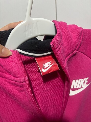 6 Yaş Beden Nike hırka