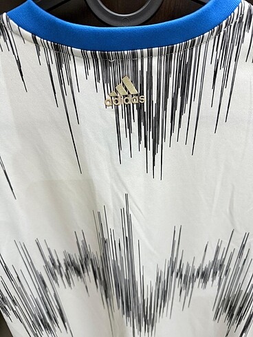Adidas Çok temiz tshirt