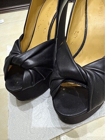 37 Beden Nine west dolgu topuk ayakkabı