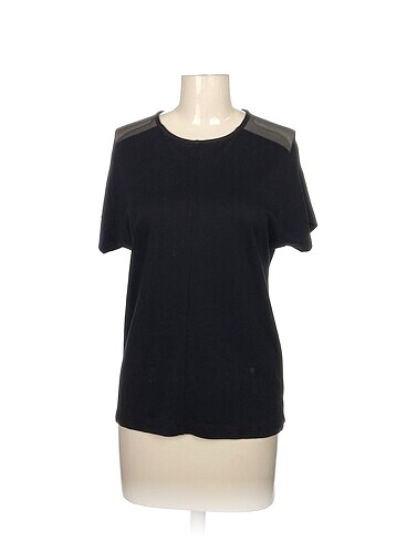 ipekyol T-shirt %70 İndirimli.