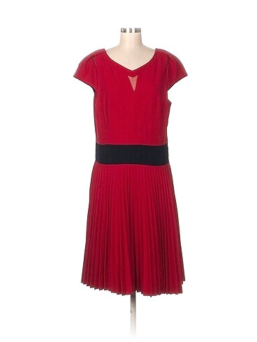Karen Millen Kısa Elbise %70 İndirimli.