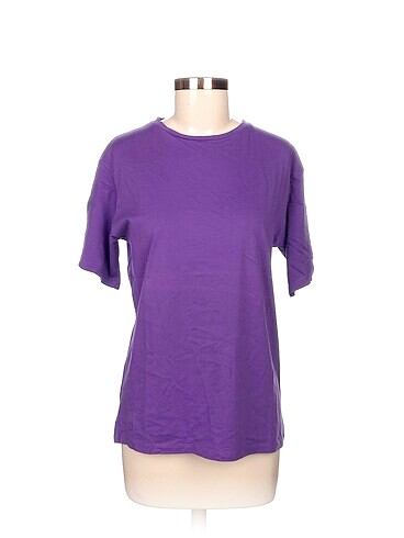 Trendyol & Milla T-shirt %70 İndirimli.