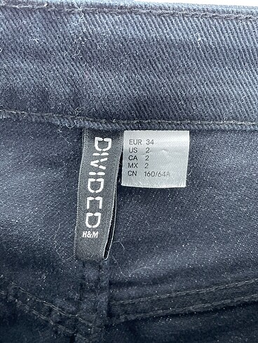 34 Beden lacivert Renk H&M Jean / Kot %70 İndirimli.