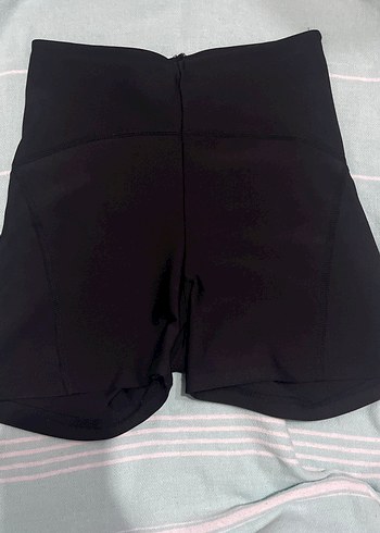 Kadın Siyah Yüksek Bel Mini Şort
