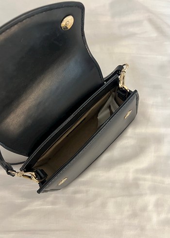 Zara Siyah Deri Kadın Çanta Çiçek Detaylı - Görsel 5