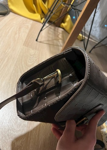 Yargıcı Acı Kahverengi Deri Tokalı Kadın Çanta - Görsel 4