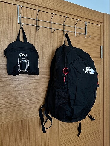 The North Face (Katlanabilir Sırt Çantası)