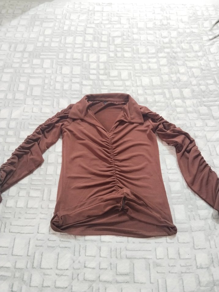 Kahverengi V Yakalı Uzun Kollu Bluz - Görsel 4