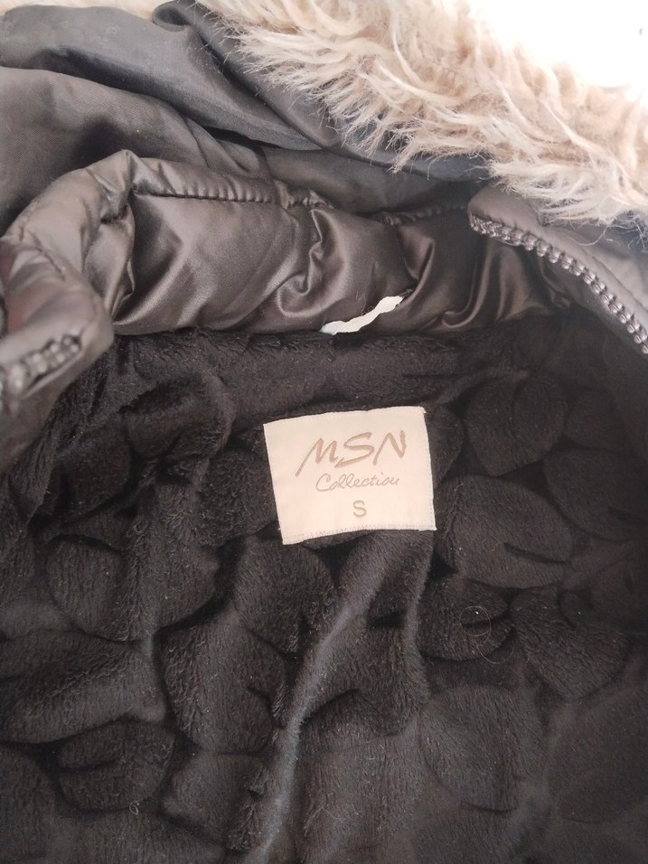 Kürk Detaylı Koyu Gri Kısa Kadın Mont - Görsel 2