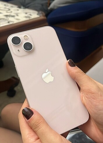 iPhone 13 pembe
