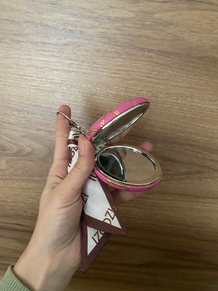 Püsküllü Pembe Kadın Anahtarlık - Görsel 2