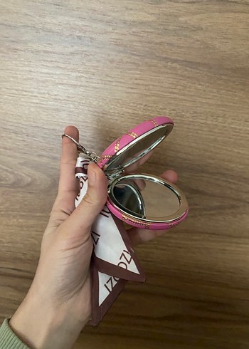 Püsküllü Pembe Kadın Anahtarlık - Görsel 2