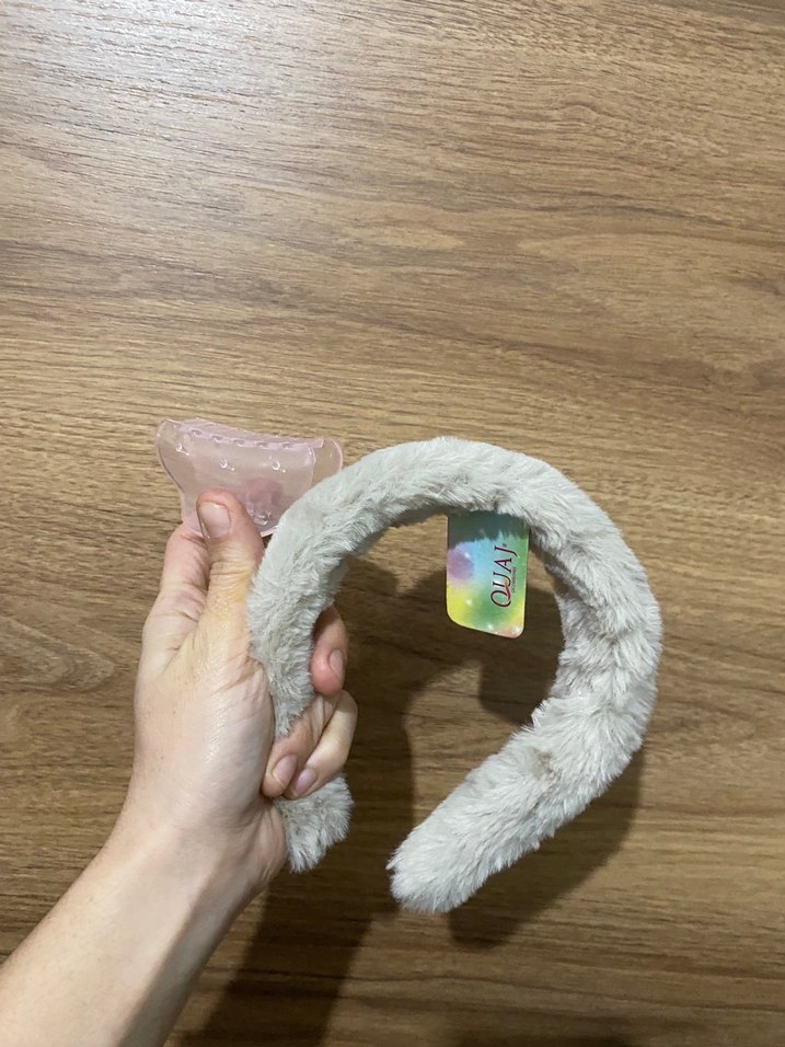 Bej Peluş Kedi Aksesuarı - Görsel 2