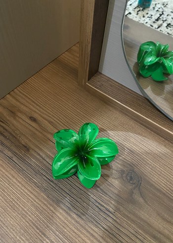 Bej Şeffaf Çiçek Desenli Saç Tokası adet fiyatı - Görsel 2