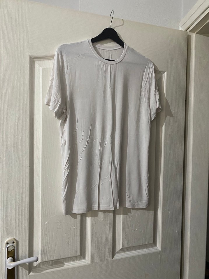 Erkek Beyaz Keten Kısa Kollu Tişört - Görsel 2