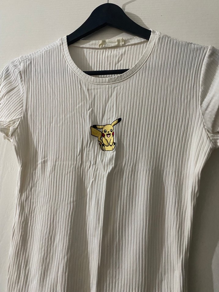 Kız Çocuk Beyaz Pamuklu Pikachu Baskılı Tişört - Görsel 2