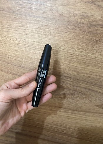 Siyah Maskara - Hacim ve Uzunluk - Görsel 4