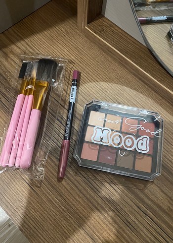 Pastel Pembe Makyaj Fırça Seti - Görsel 3