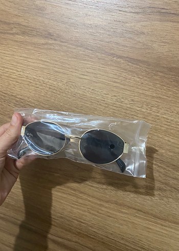 Klasik Şeffaf Çerçeveli Kahverengi Kadın Güneş Gözlüğü - Görsel 3