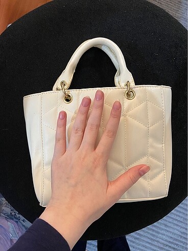 Beyaz çanta - Görsel 2