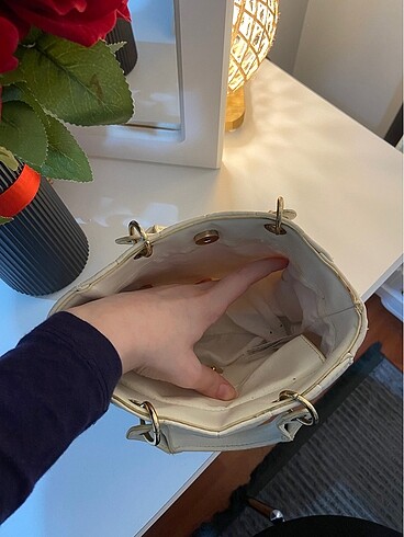 Beyaz çanta - Görsel 3