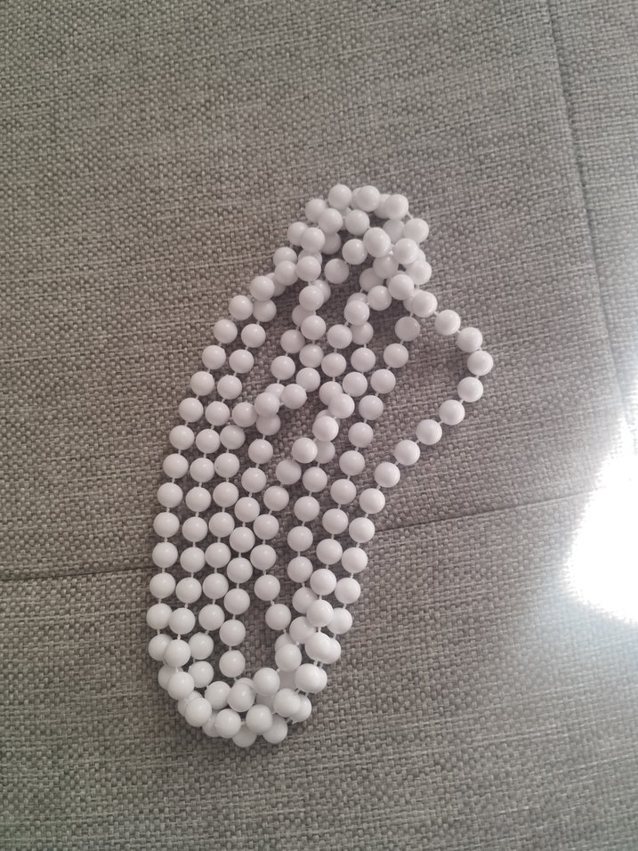 Beyaz Boncuklu kolye - Görsel 2