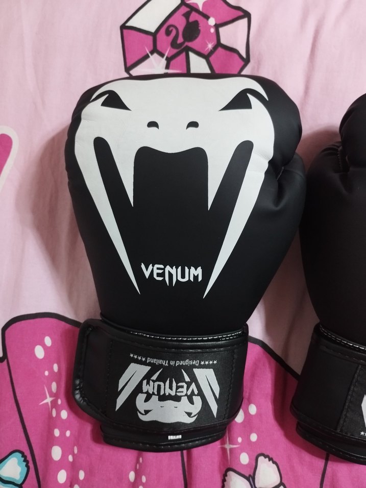 Venum Siyah Boks Eldiveni 10oz Venom - Görsel 2