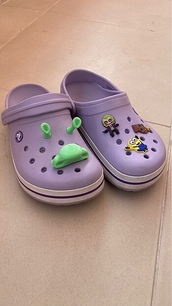 Shrek crocs tokası