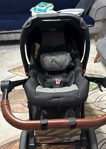 Gri ve Siyah Bebek Arabası - Görsel 4