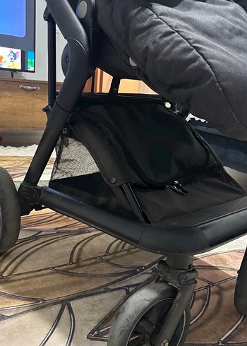 Gri ve Siyah Bebek Arabası - Görsel 6