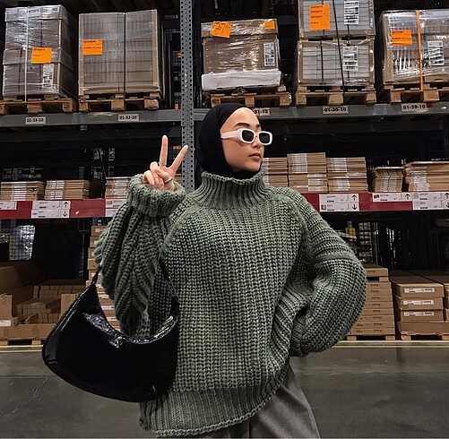 H&M Kazak