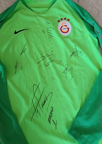 Muslera orjinal imzalı forma