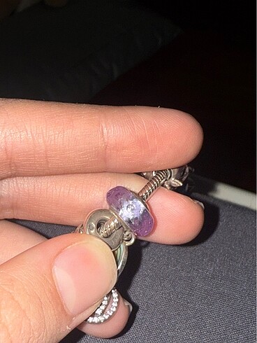Pandora pandora murano charm