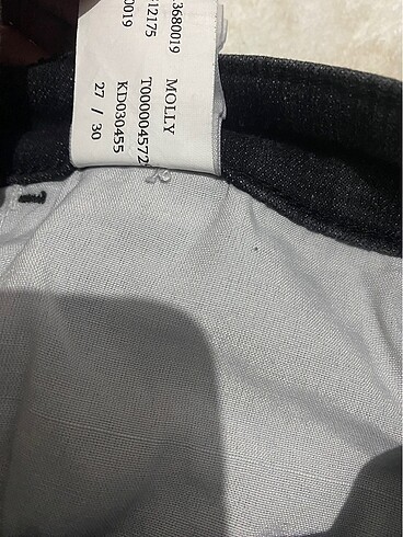 27 Beden Mavi jean