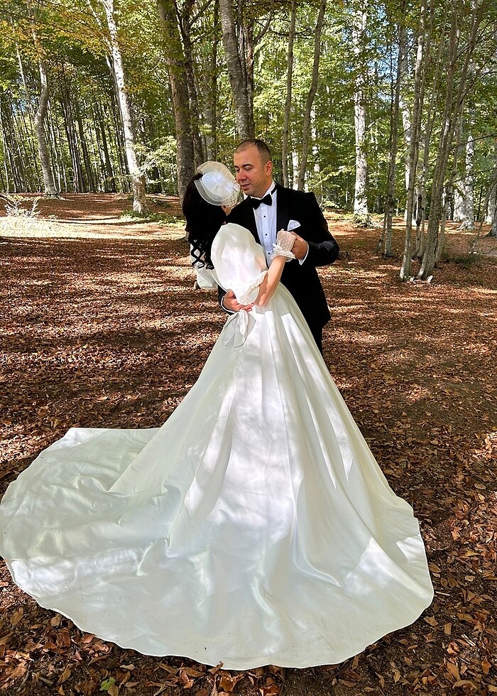 Saten gelinlik - Görsel 3